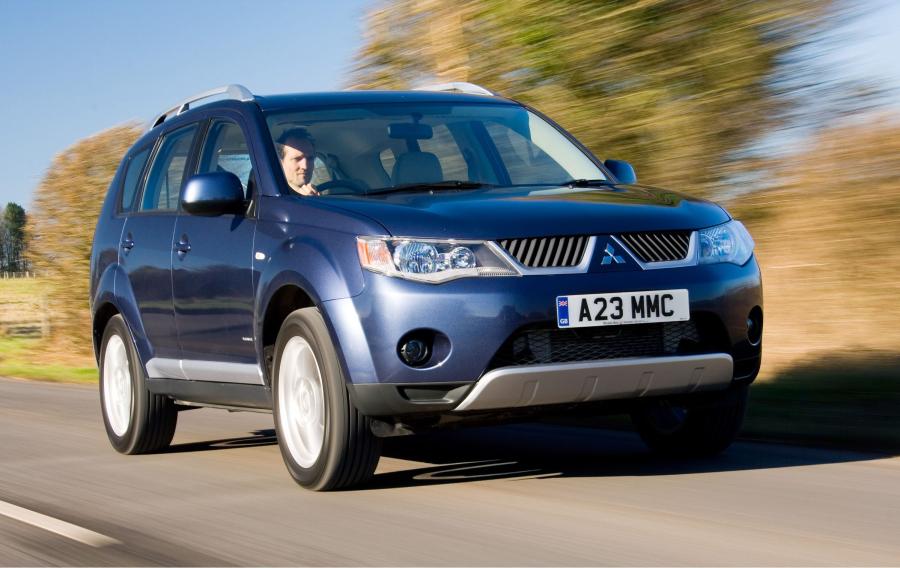  Mitsubishi Outlander 2005 года  (фото 21 из 77)